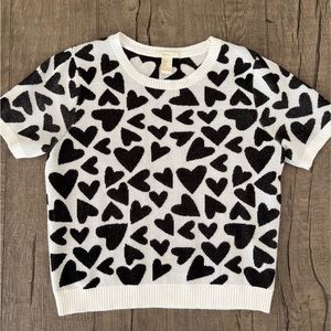 Forever 21 short sleeve heart sweater size L